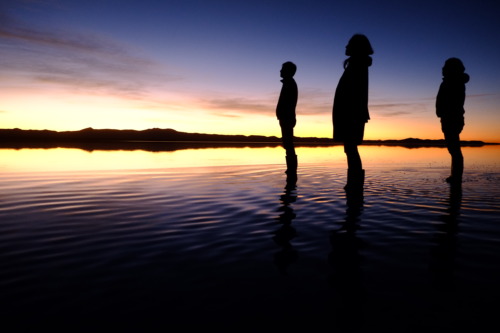 　ウユニ塩湖で鏡ばりの絶景写真に挑戦
